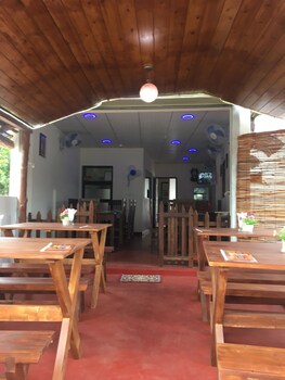 Aainn Guest,Sri Lanka>>Nilaveli,3.5 star