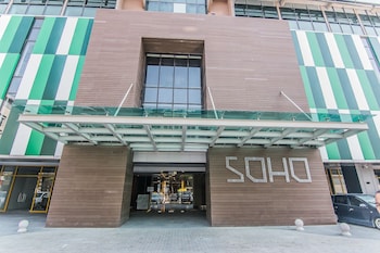 marina travellers suite at riverson soho