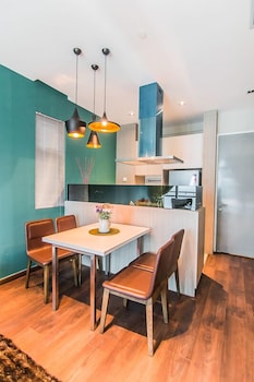 marina travellers suite at riverson soho