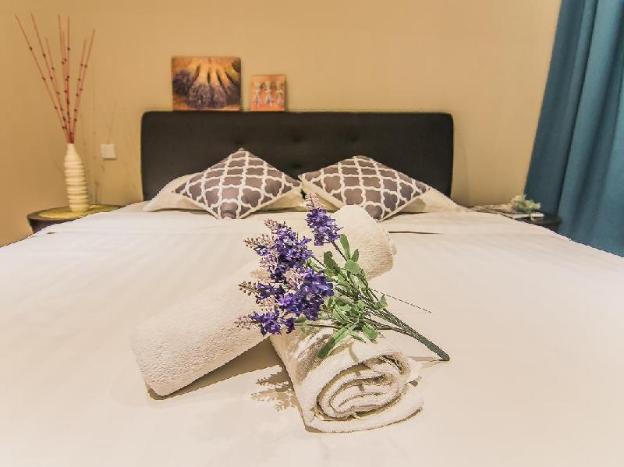 marina travellers suite at riverson soho