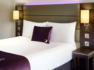 premier inn dublin city centre temple bar
