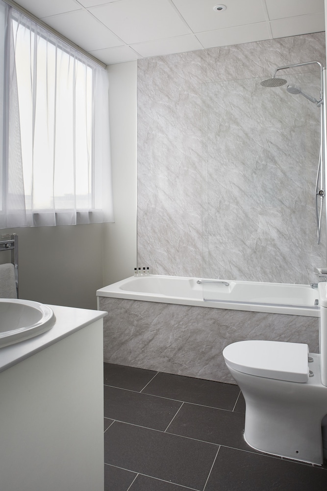 citrus hotel cardiff by compass hospitality