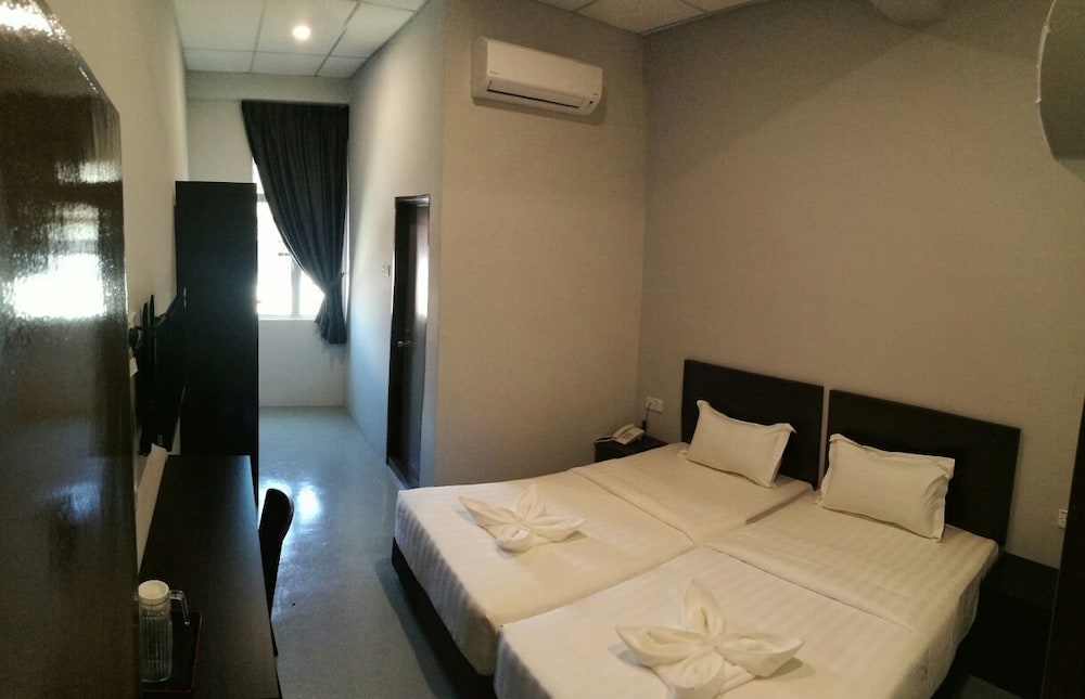 bl hotel