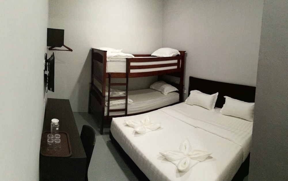 bl hotel