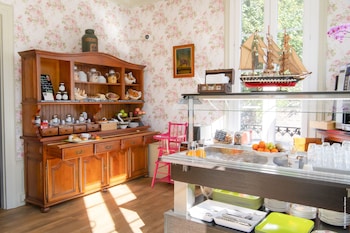 Hotel De Charme La Bonne Adresse,Near Le Havre St. Joseph Church,2 star