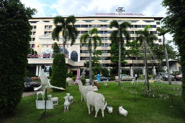 aunchaleena grand hotel