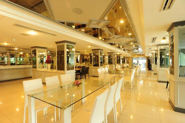 aunchaleena grand hotel
