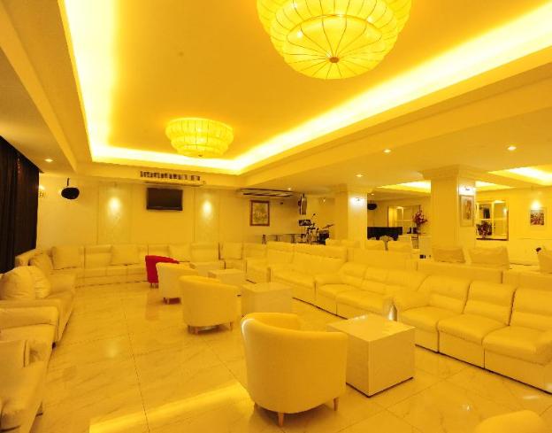 aunchaleena grand hotel