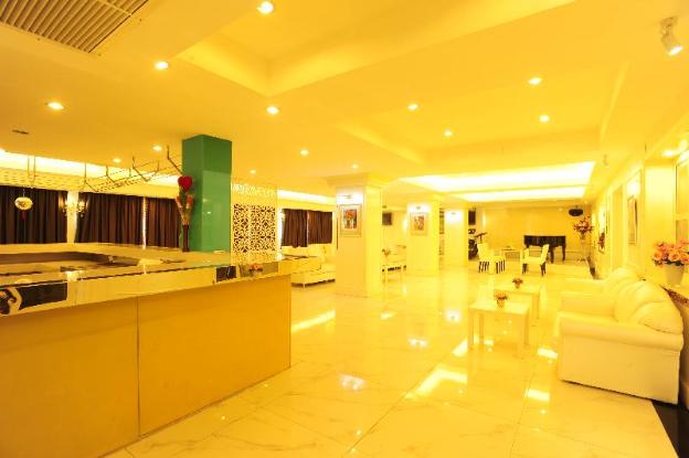 aunchaleena grand hotel