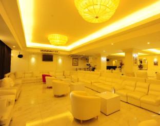aunchaleena grand hotel