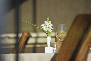 Chateau De Champlong,Loire>>Le Coteau,4 star