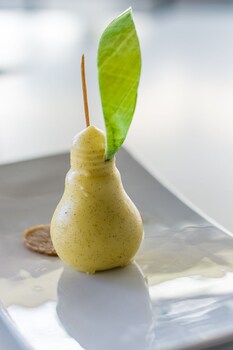 Chateau De Champlong,Loire>>Le Coteau,4 star