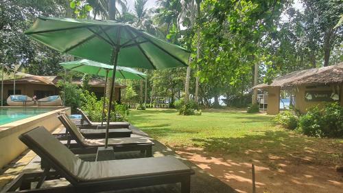 melinas beach front bungalow