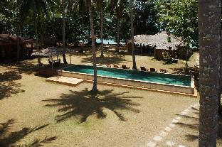 melinas beach front bungalow