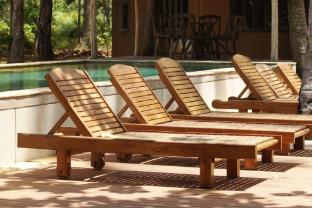 melinas beach front bungalow