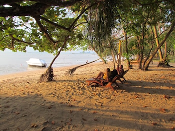 melinas beach front bungalow