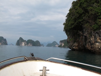 melinas beach front bungalow