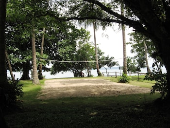 melinas beach front bungalow