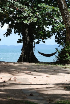 melinas beach front bungalow