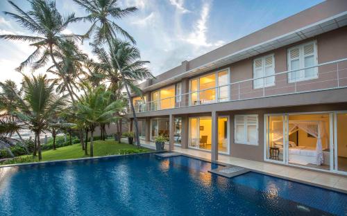 the sandals by edwards collection