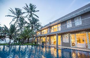 the sandals by edwards collection