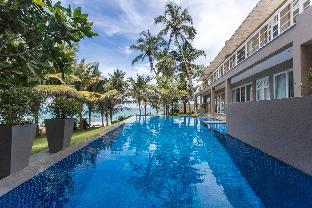 the sandals by edwards collection