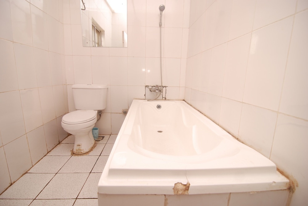 silverland hotel and suites