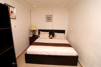 silverland hotel and suites