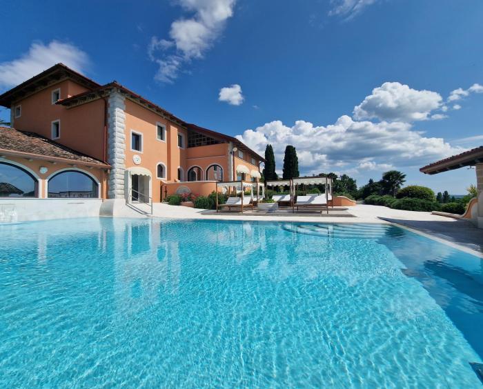 casale in collina