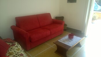 sestri mare and beach services residence