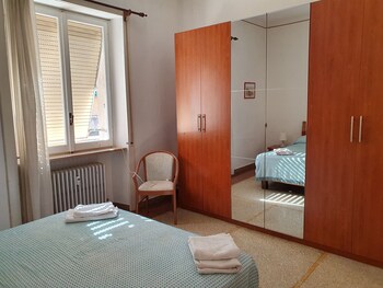 sestri mare and beach services residence
