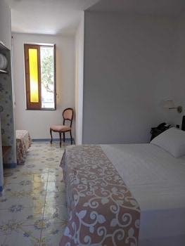 Villa Giovanna,Massa Lubrense>>Campania,2 star