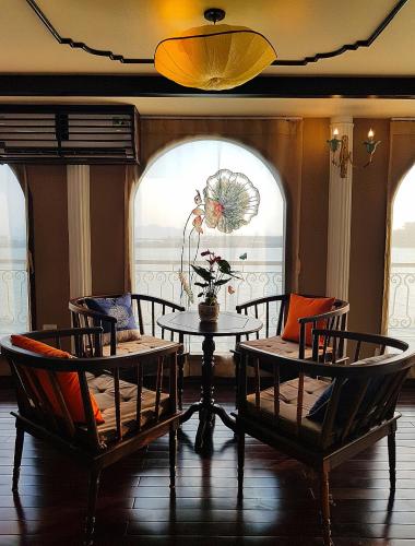 indochine lan ha bay powered by aston