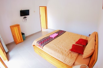 the box house nusa penida