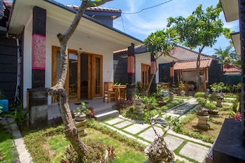 the box house nusa penida