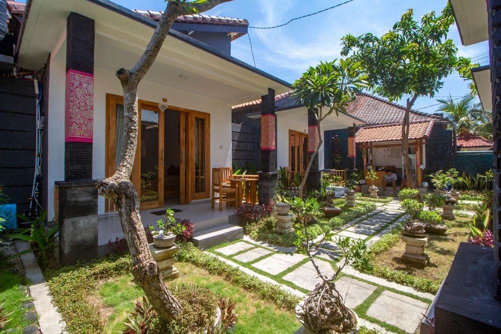 the box house nusa penida