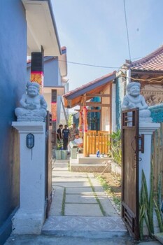 the box house nusa penida