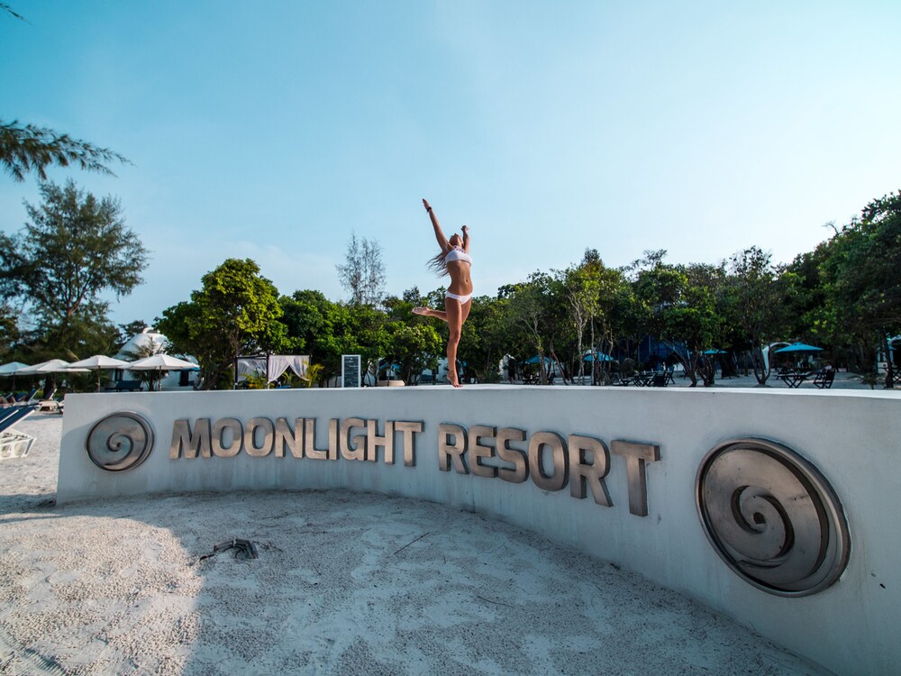 moonlight resort
