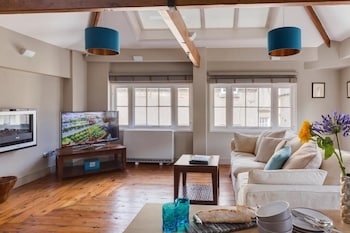 dream stays bath queen street