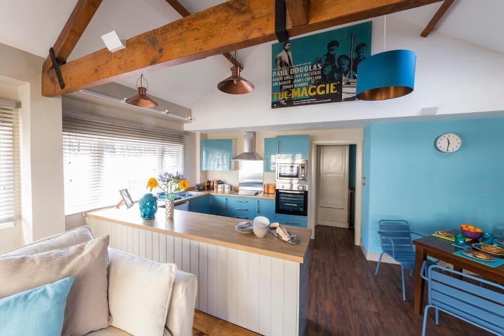 dream stays bath queen street