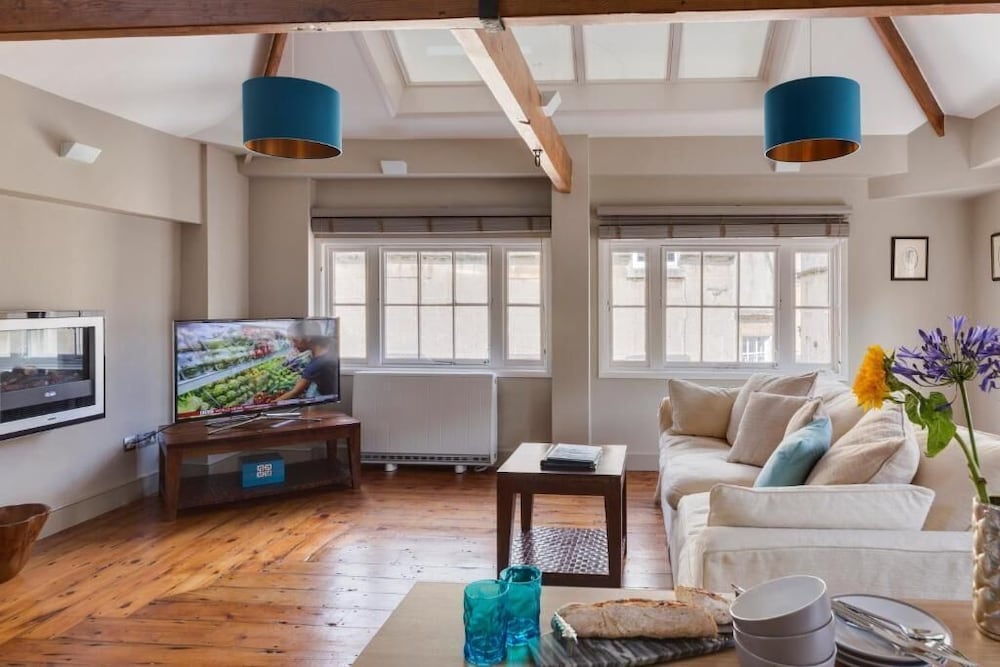 dream stays bath queen street