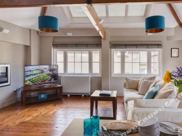 dream stays bath queen street