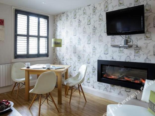 dream stays bath queen street