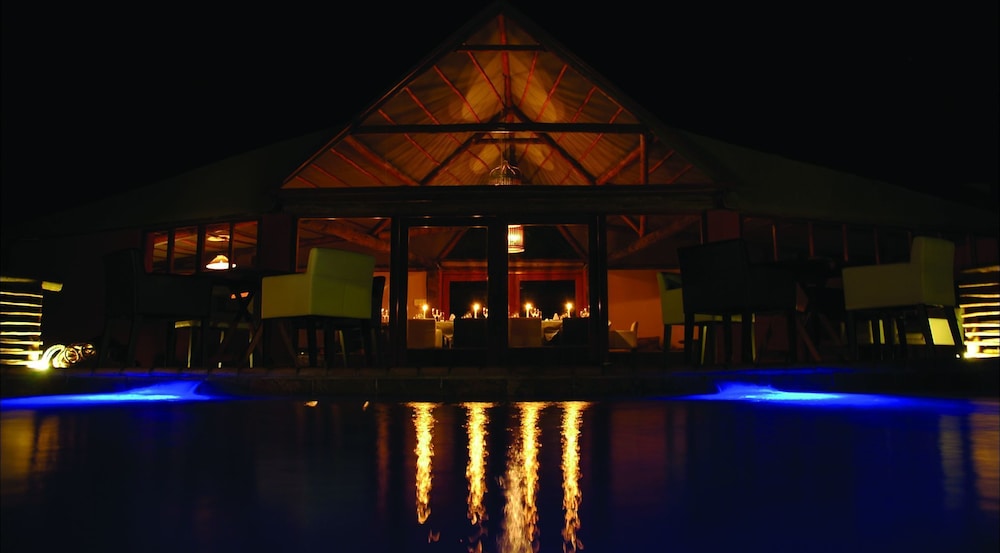 suricate tented lodge