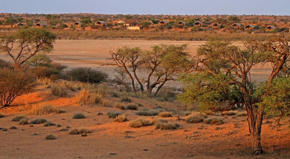 intu afrika kalahari private reserve