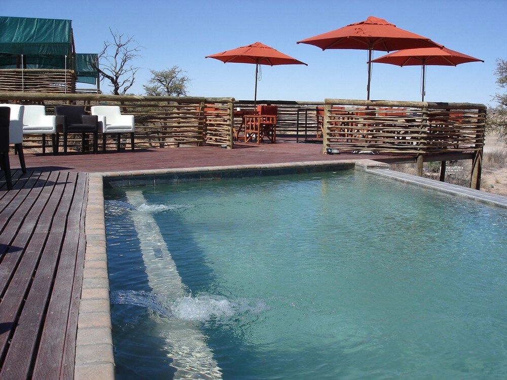 intu afrika kalahari private reserve