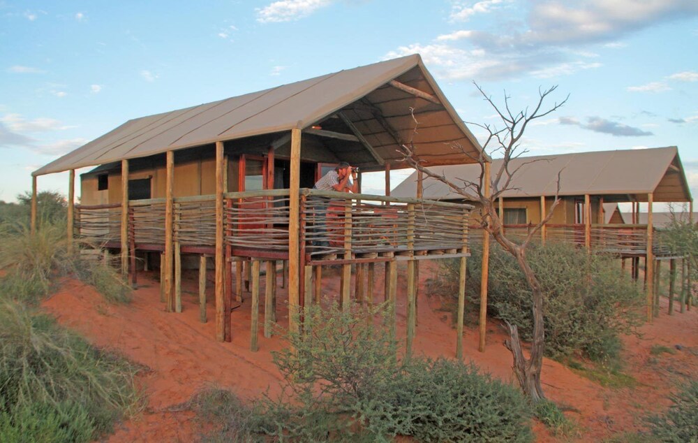 intu afrika kalahari private reserve