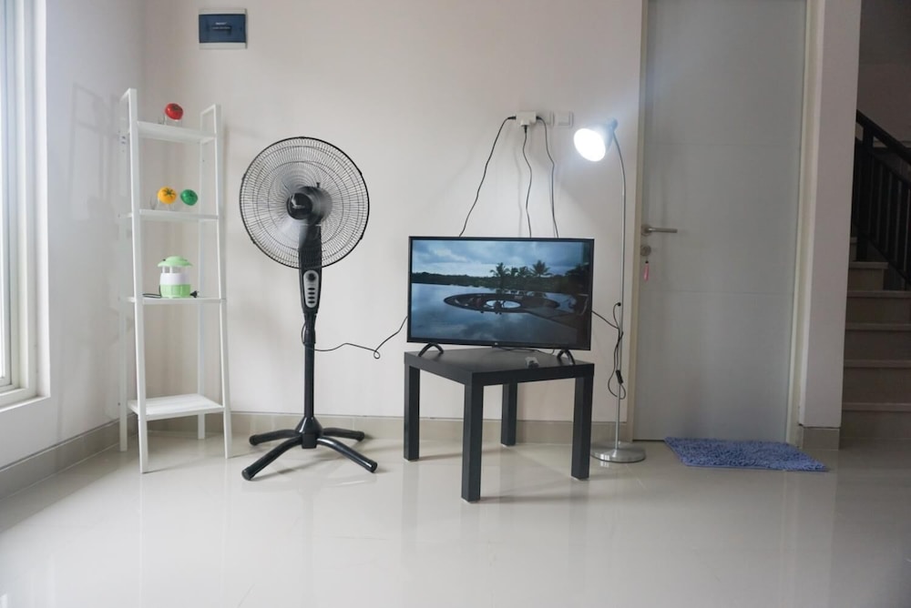 surabaya homey near airport