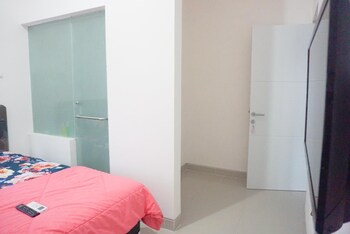surabaya homey near airport