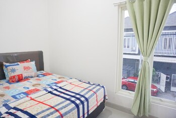 surabaya homey near airport
